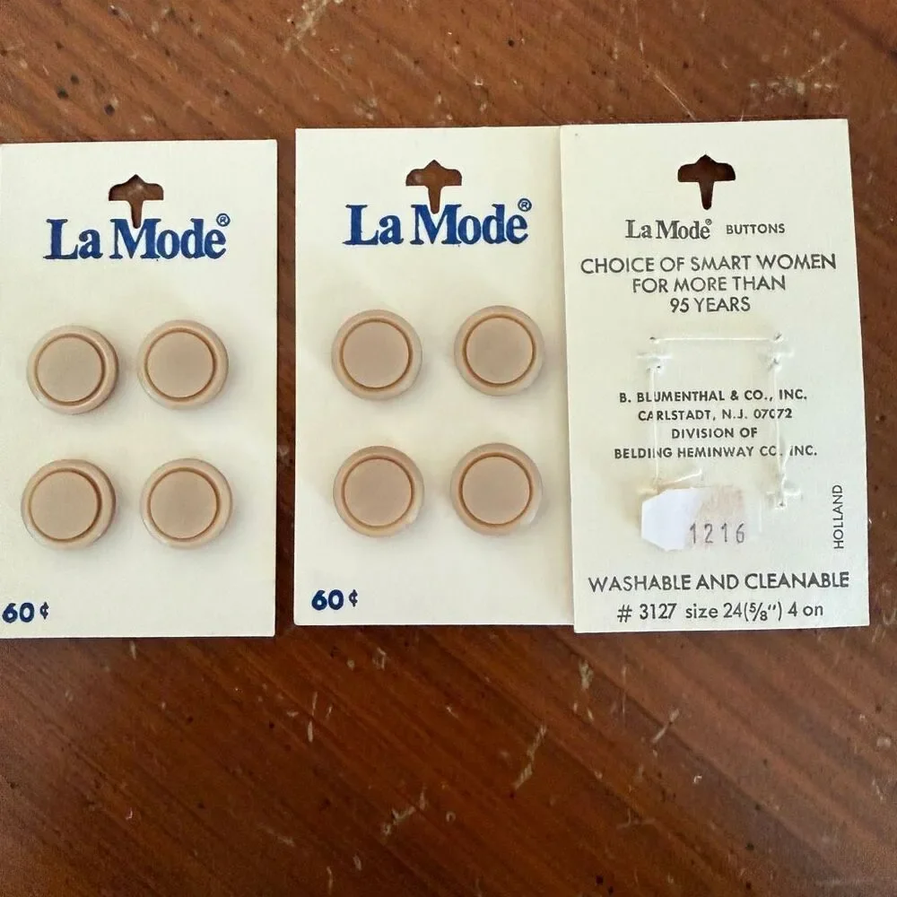 Vintage La Mode Tan Replacement Buttons Set of 12 | New on Original Cards | Size